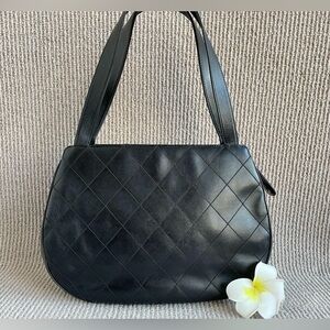 Chanel Classic Quilted Black and Gold hardware Shoulder/ Handbag Rare